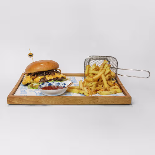 Troy Burger (scharf)