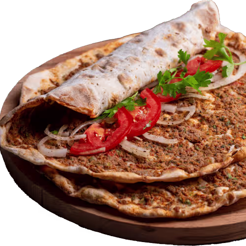 Lahmacun mit Salat