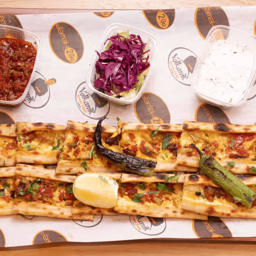 Sebzeli Pide (XL, vegetarisch)