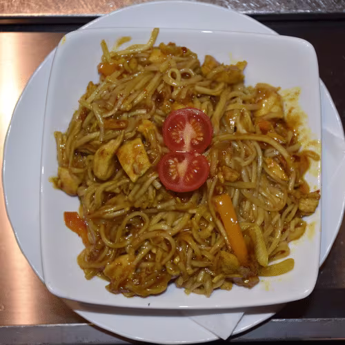 Chicken Hakkanudeln