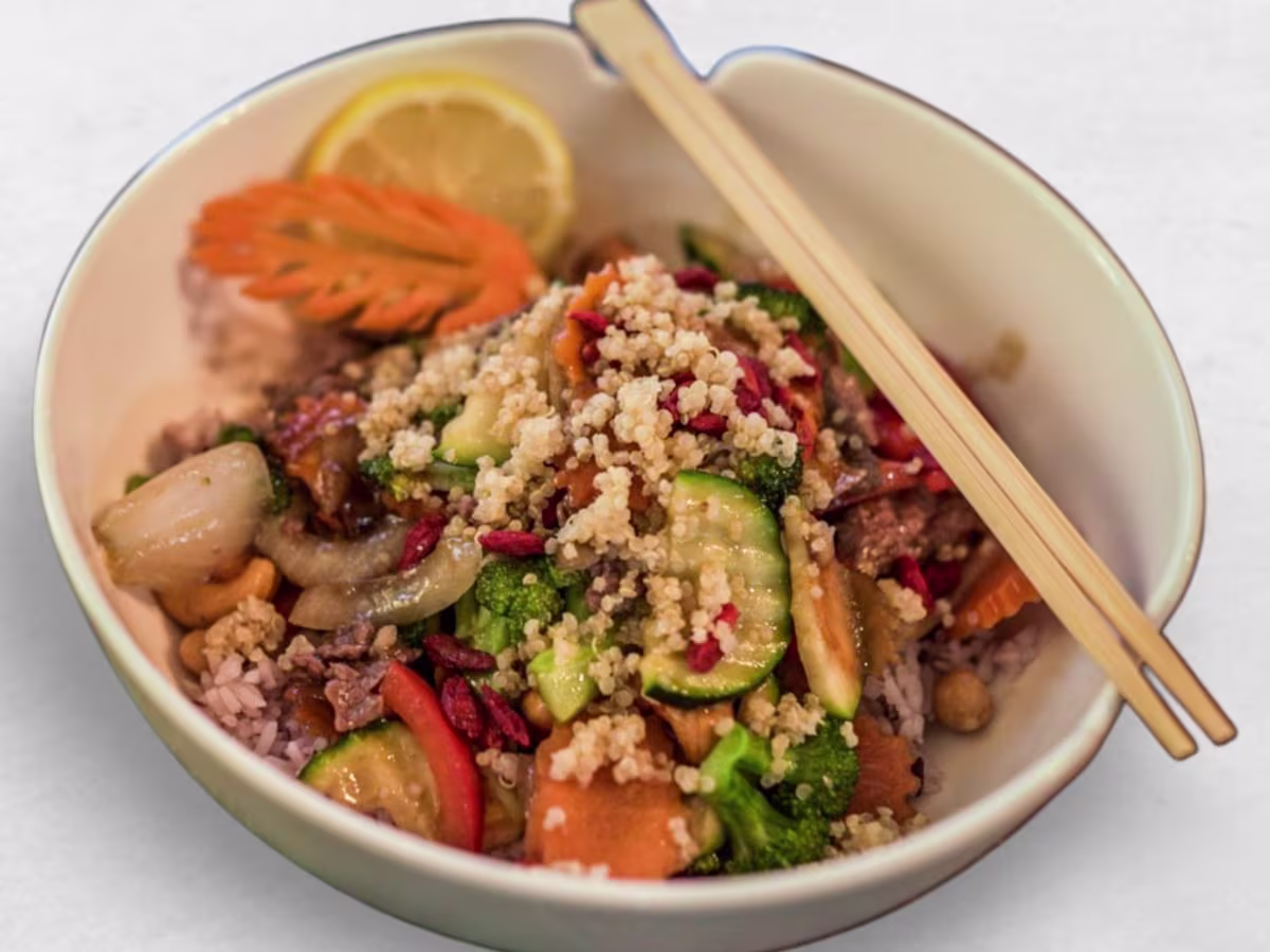 Vegan Pineapple Cashew Bowl