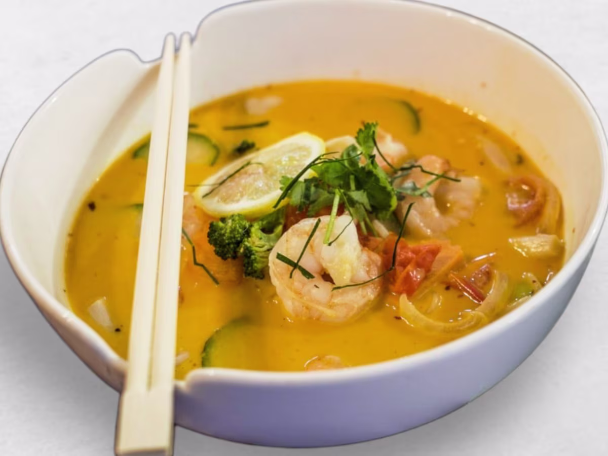 Tom Kha Eierschwammerl Bowl