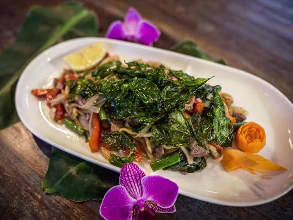 Pad Kee Mao Noodles Eierschwammerl
