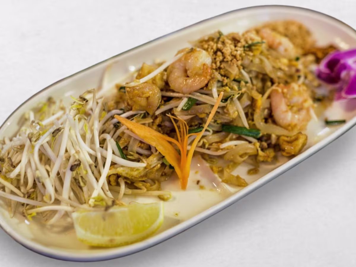 Vegan Pad Thai Pineapple
