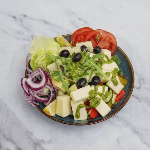Mozzarella Salat mit Pesto