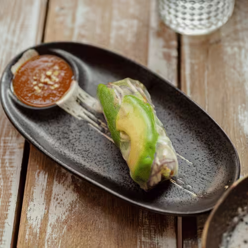 Sommerrolle mit Avocado