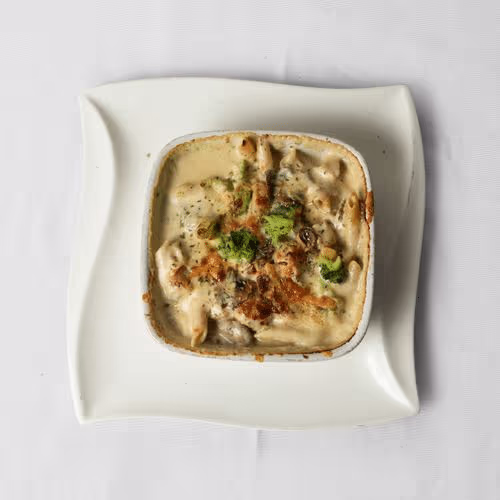 Penne Con Pollo Käse