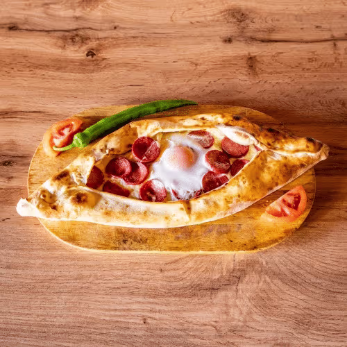 Pide mit Sucuk
