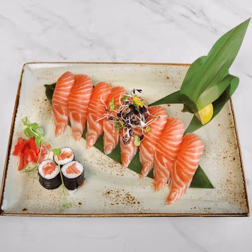 Sake Sushi (mittel, Lachs)
