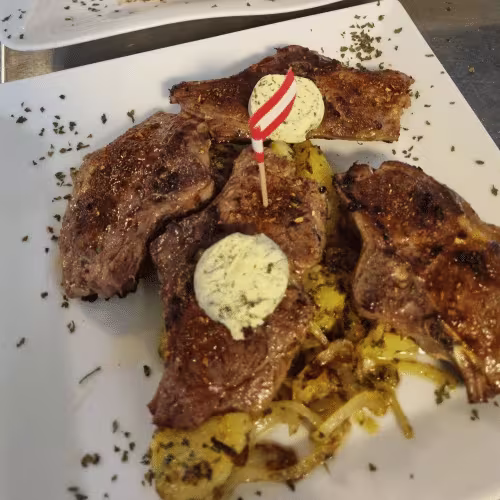 Gegrilltes Lamm-Kotelett