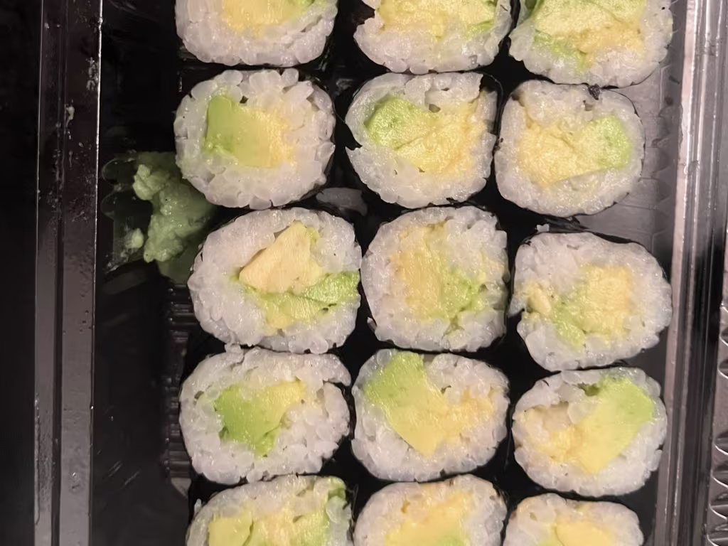 Avocado Maki (18 Stück)