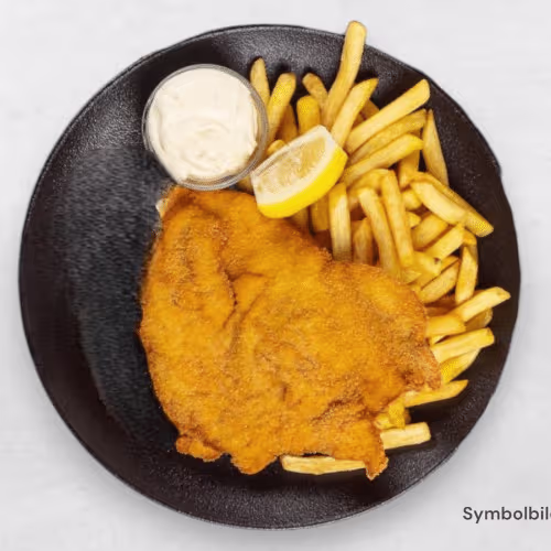Schnitzelteller mit Pommes