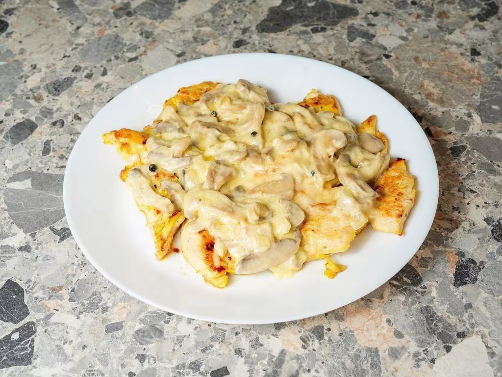 Naturfilet in Champignon Sauce