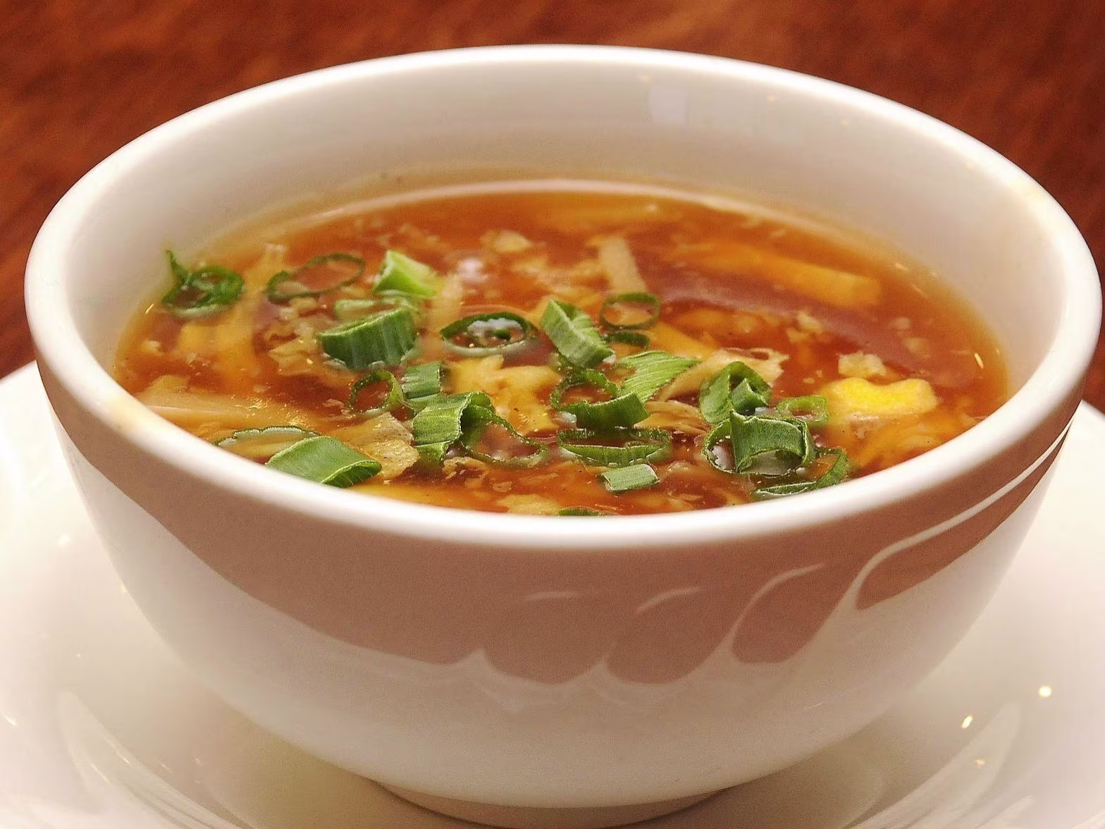 Pikant Säuerliche Suppe vegetarisch