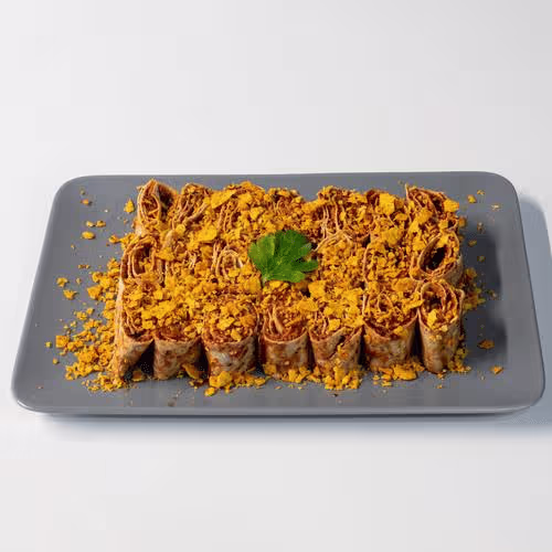Cigköfte-Sushi-Teller mit Chips