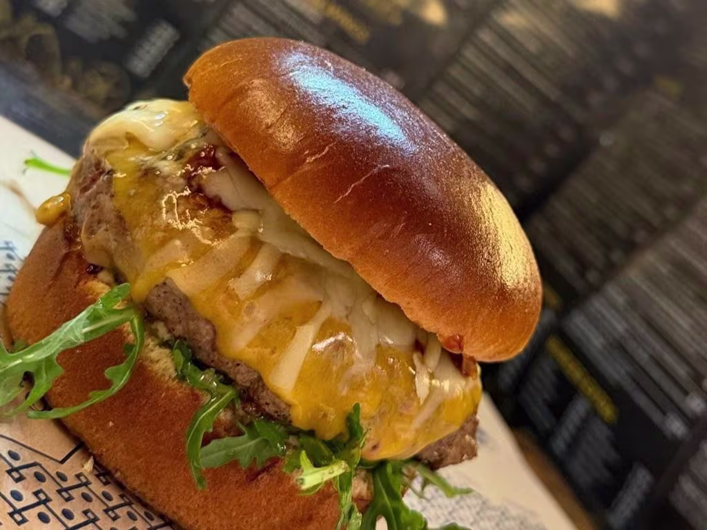 Quattro Formaggi Burger