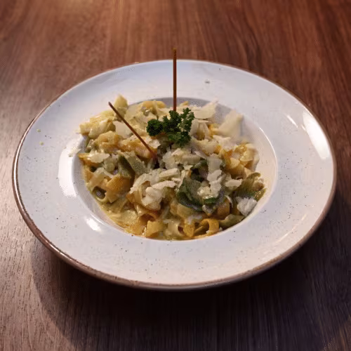 Tagliatelle al Pesto mit Garnelen