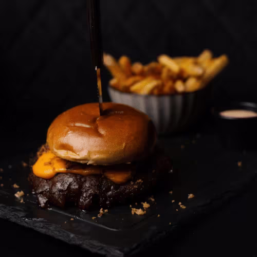 Cheesy Rösti Onion Burger