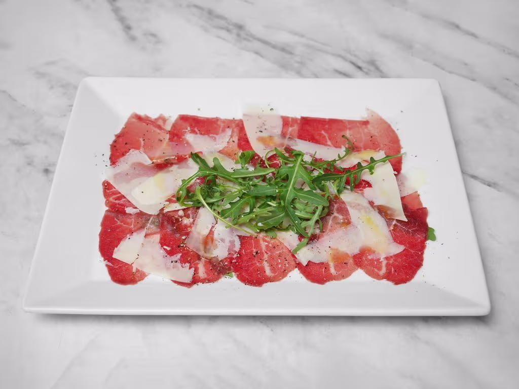 Carpaccio di Manzo con Rucola
