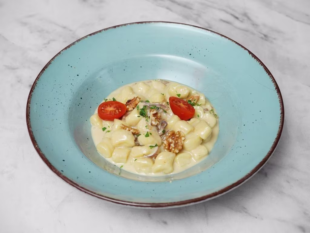 Gnocchi Gorgonzola und Speck