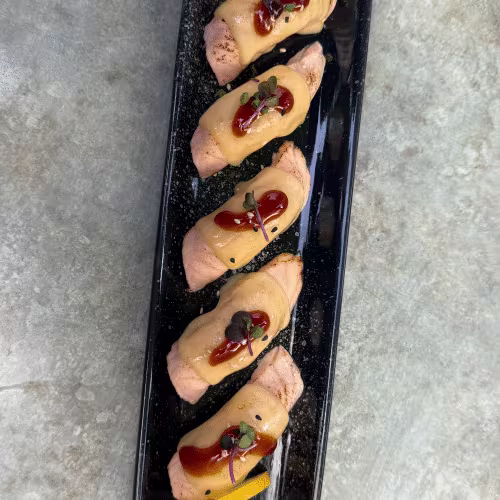 Lachs Cheese Nigiri