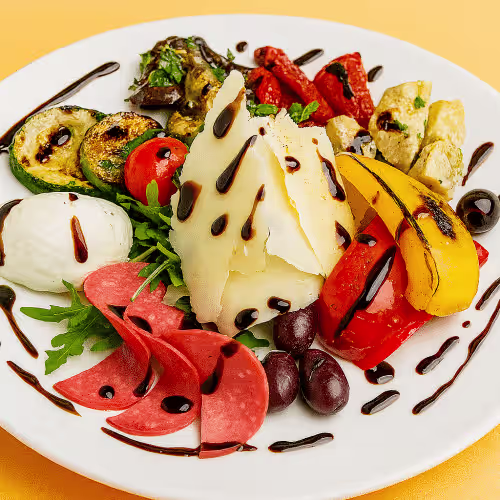 Antipasti Oase mit Fleisch