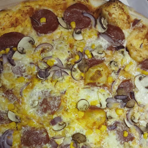 Familien-Pizza Icardi