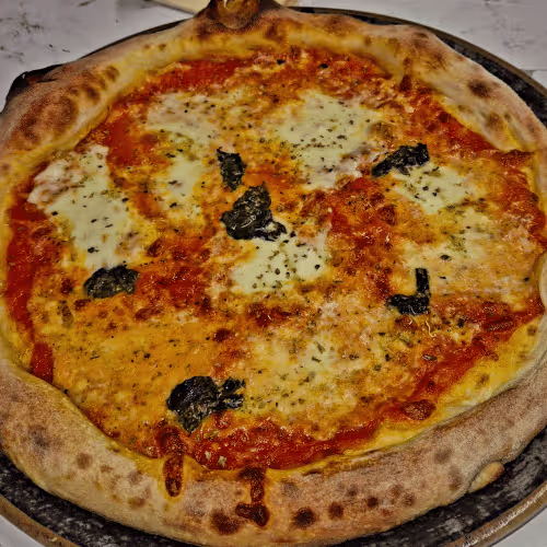 Menü 2 - Pizza