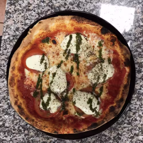 Pizza Caprese