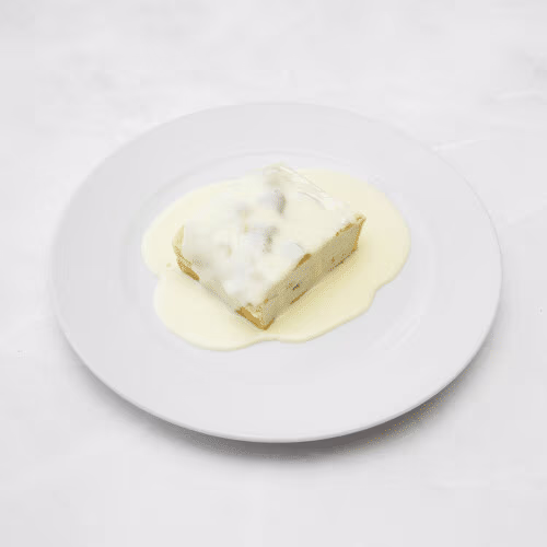 Topfenstrudel mit Vanillesauce