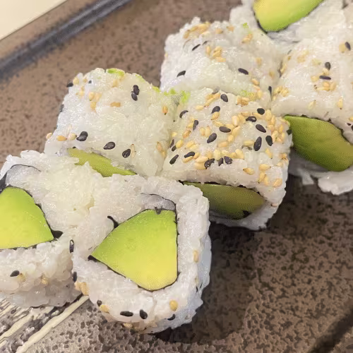 Avocado Sesam Maki (16stück