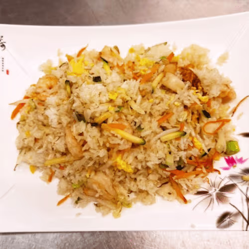 Gebratener Eierreis mit Garnelen