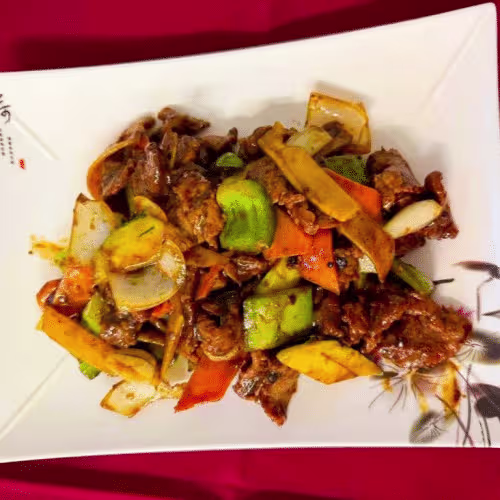 Rindfleisch mit schwarzer Pfeffersauce (scharf)