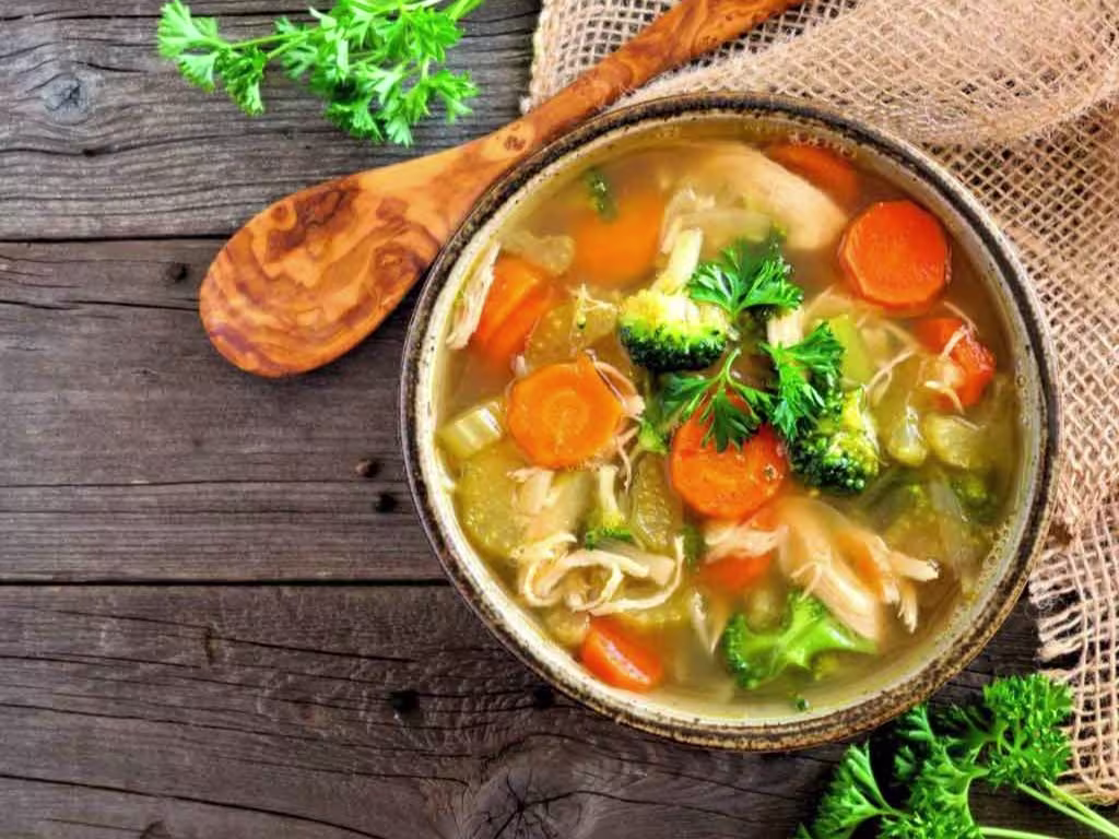 Gemüsesuppe (vegetarisch)