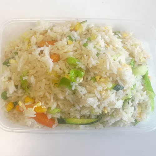 Gebratener Reis mit Eier und Gemüse