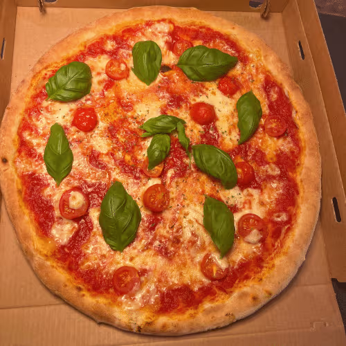 Pizza Mozzarella Caprese