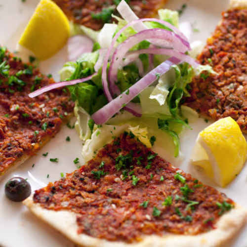 Fatayer Lahmajun