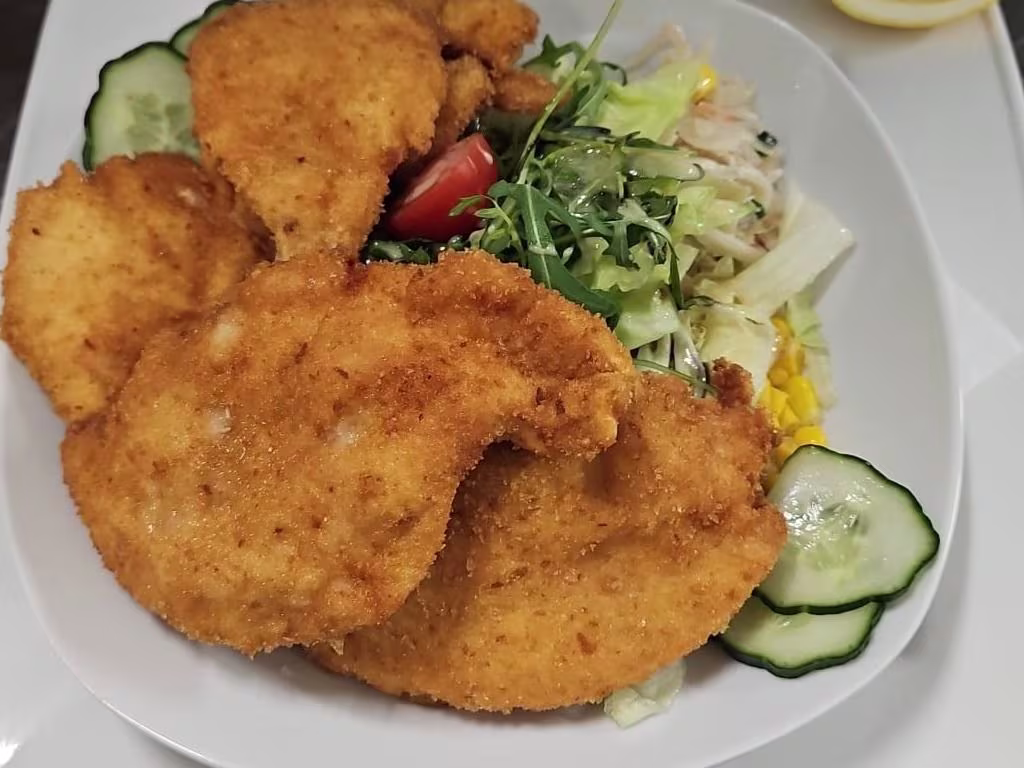 Steirischer Backhend'l Salat