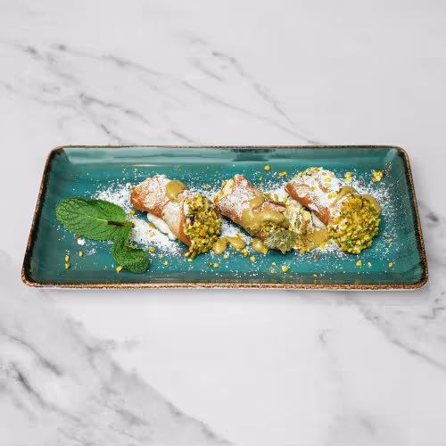 Cannolo Sicilano ripieno di Ricotta