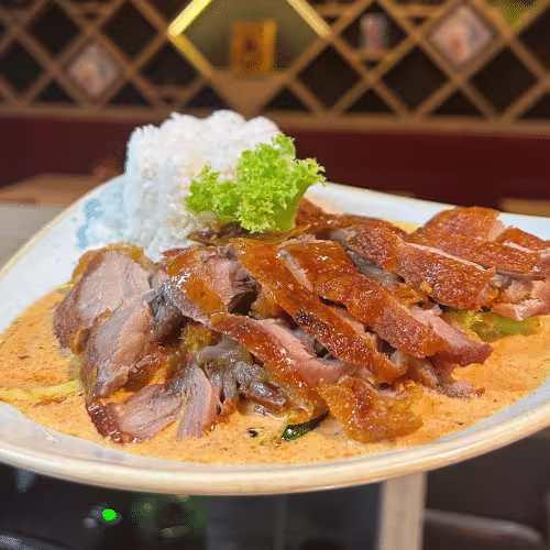 Rotes Curry Knusprige Ente (scharf) - L