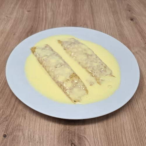 Palatschinken mit Topfenfüllung und Vanillesauce (2 Stück)