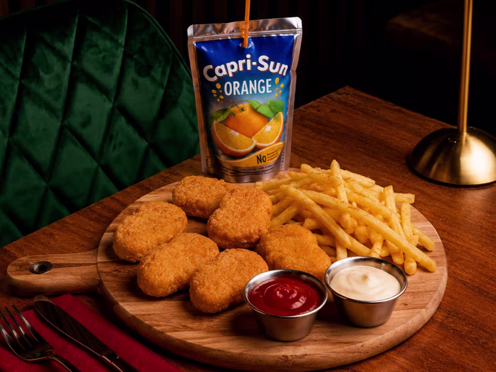 Kindermenü Nugget 6 Stk + Pommes + Capri Sun