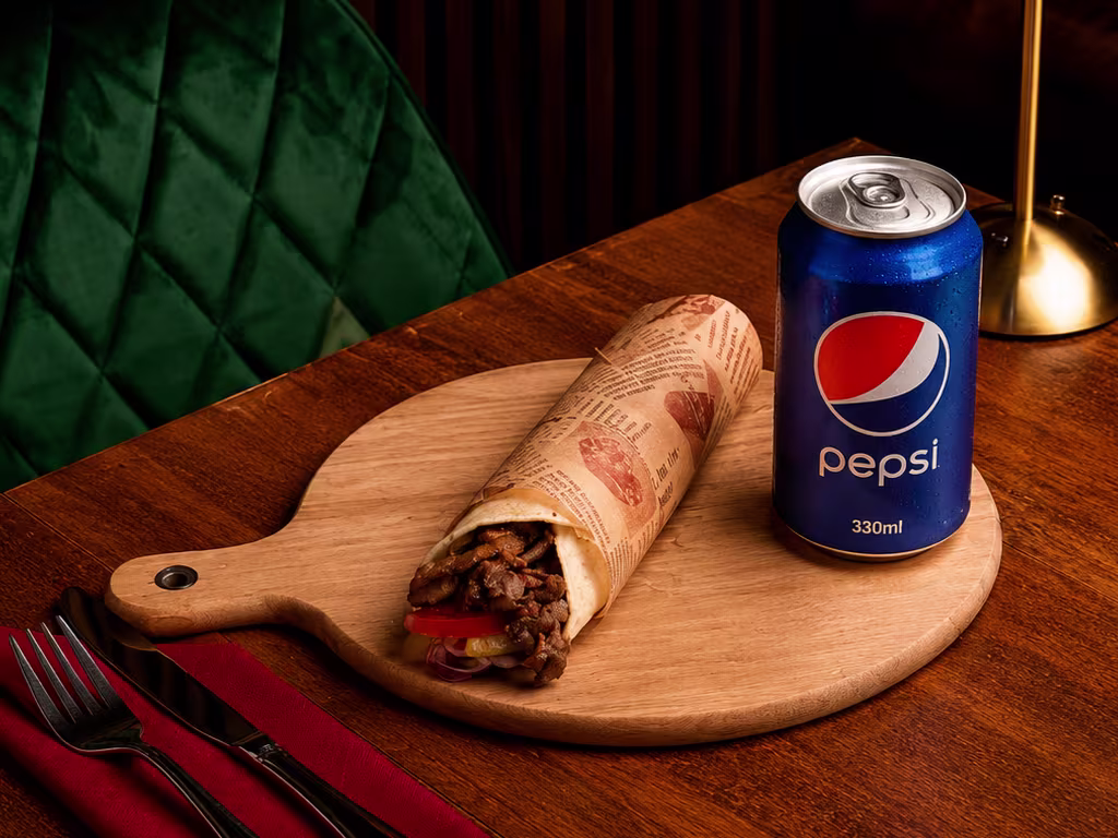Menü 3: Steak Dürüm + 0,33l Pepsi