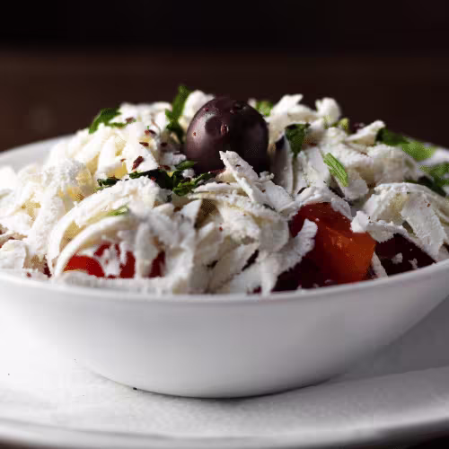 Gemischter Salat mit Käse
