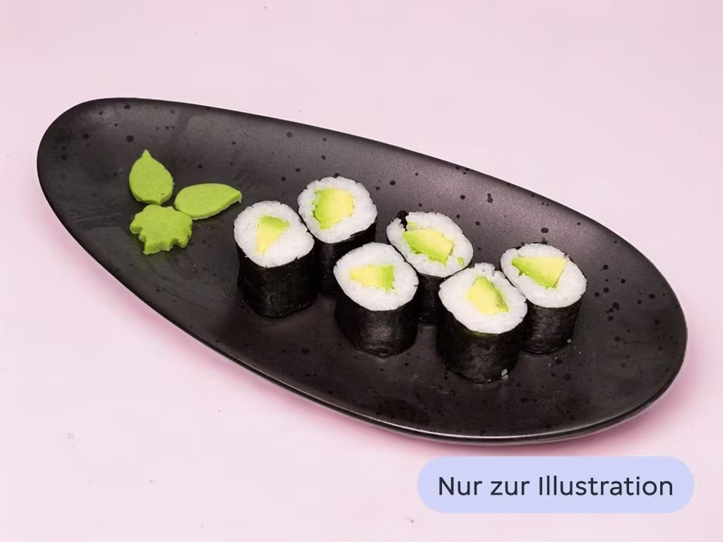 Uramaki avocado roll