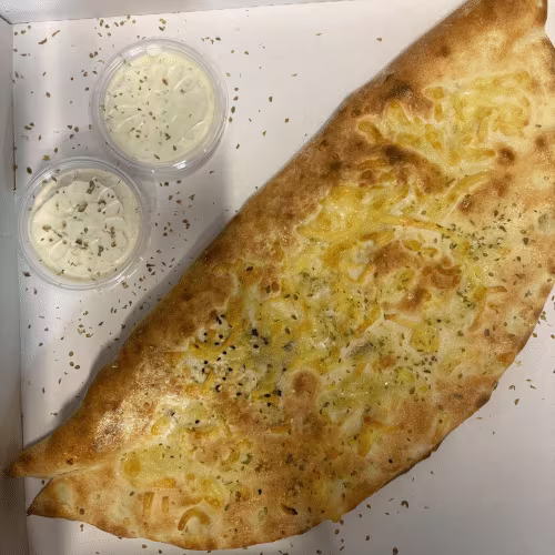 Calzone (eingeklappt)