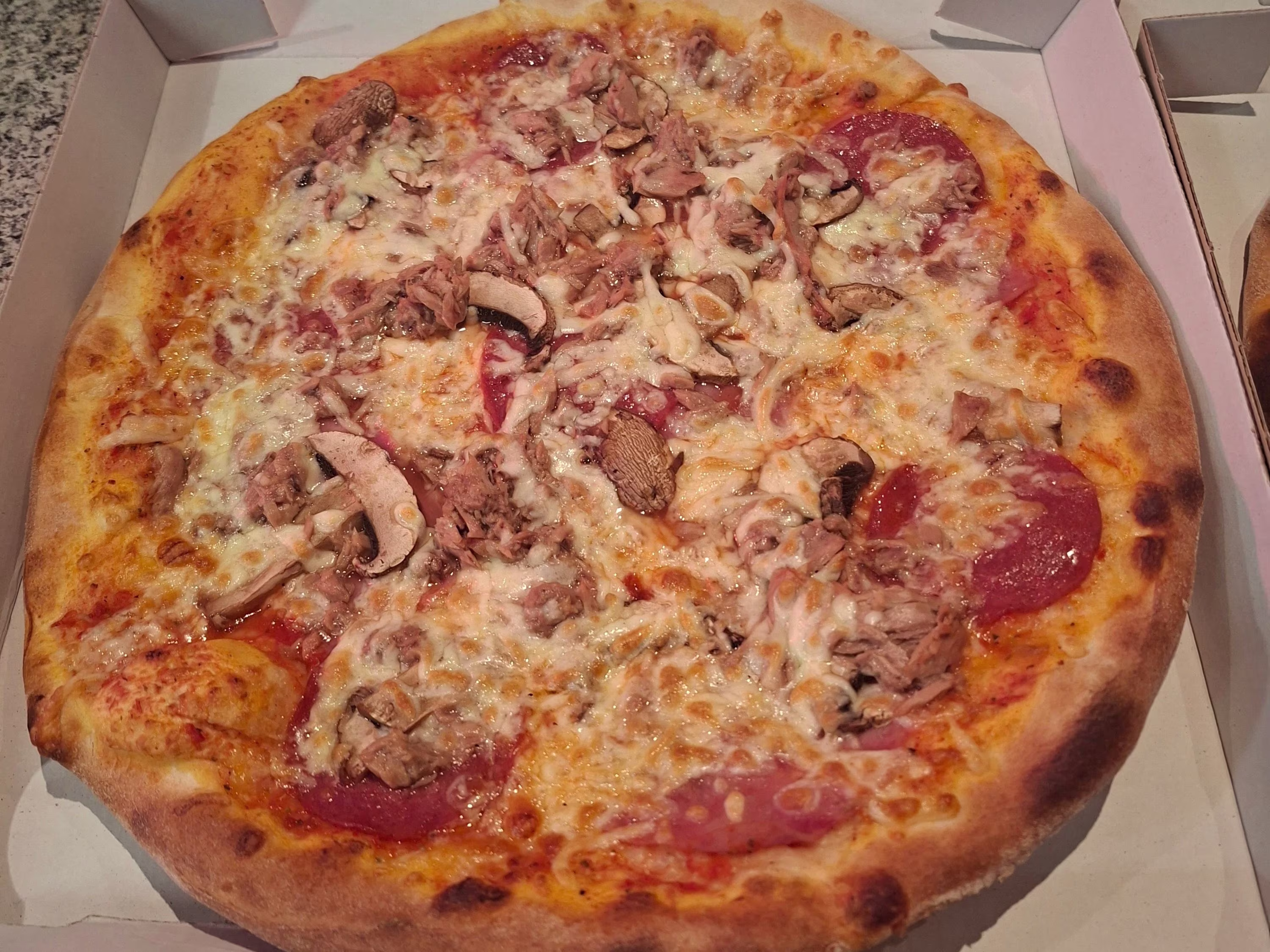 Pizza Rivera