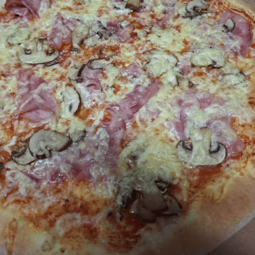Pizza Prosciutto Funghi