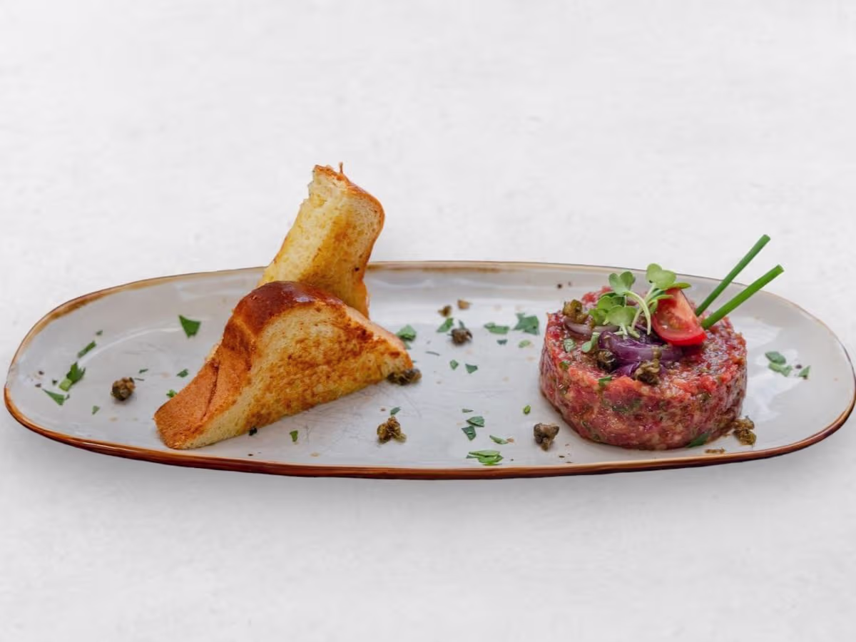 Hand geschnittenes Beef Tartar