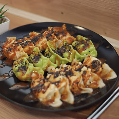 Gemischte Gyoza Platte (15 Stück)